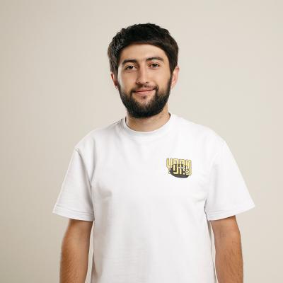 Տարոն Հակոբյան